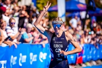 Kuříková je královnou triatlonu Kuříková je královnou triatlonu