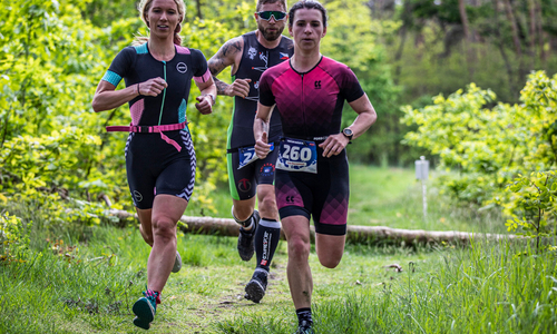 Račice otevřely triatlonovou sezonu: veteráni a hvězdy Račice otevřely triatlonovou sezonu: veteráni a hvězdy