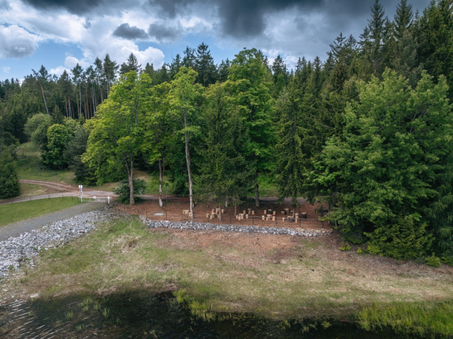 Vyhlídka na přehradu Láz v srdci Brd