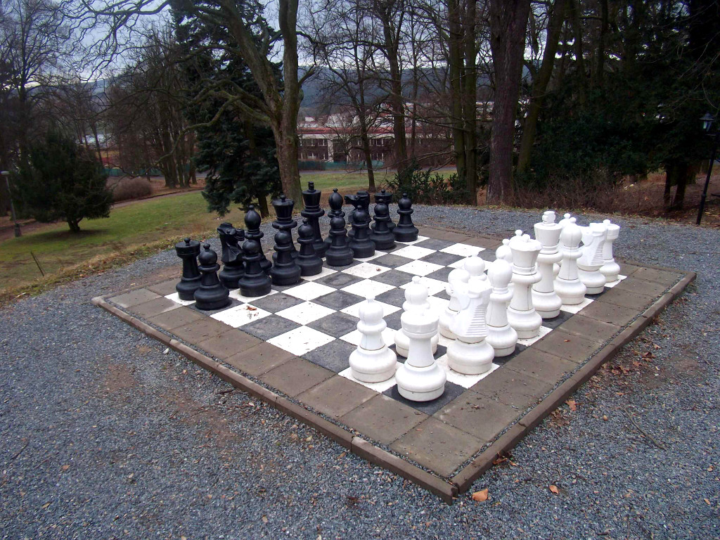 Zbiroh, zámecké šachy.