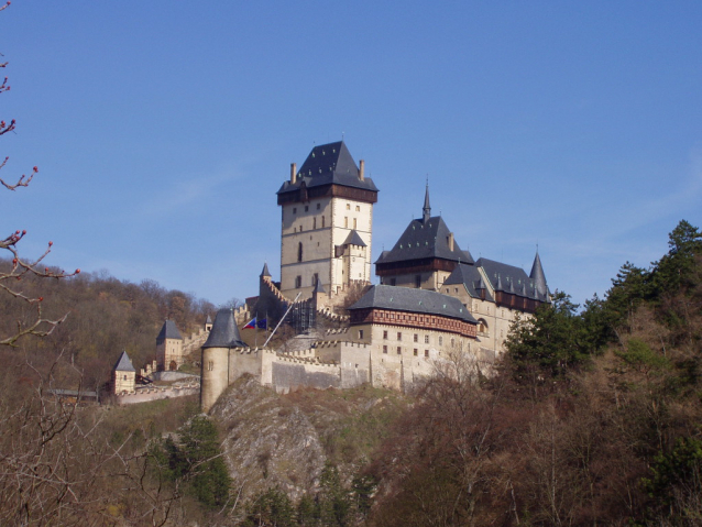 Z metropole na Karlštejn