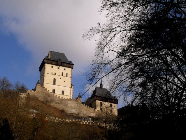 Na Karlštejn od Třebaně