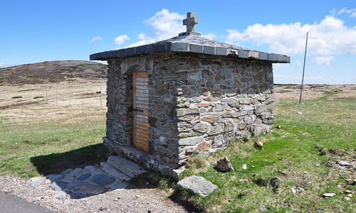 Památka obětem hor Krkonoše Památka obětem hor Krkonoše