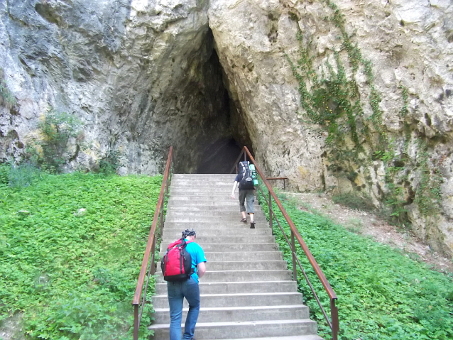 Výlet na Macochu a do krasových jeskyní 