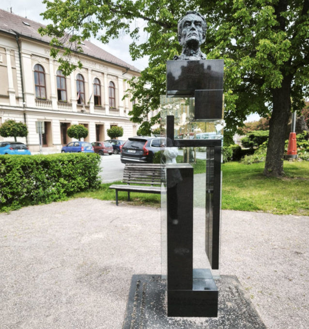 Opočno a Dobruška - honosné sídlo a výkonné hospodářství zbohatlických rodů Trčků z Lípy a Colloredo-Mansfeldů