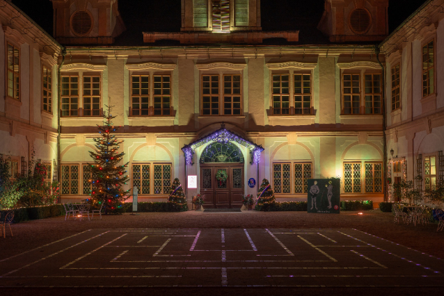 Loučeň a Mcely: výlet od zámku k zámečku a zpět