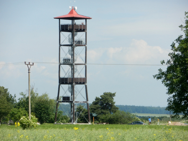 Rozhledna Skalka u Vyžlovky - vždy byla k ničemu a teď ještě víc