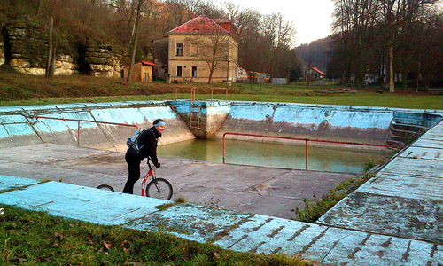 Na koloběžce podél Košáteckého potoka Na koloběžce podél Košáteckého potoka