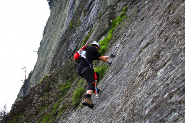 Kupfergeist und Gletschergoass: neuer Klettersteig durch die Hüttschlager Wand