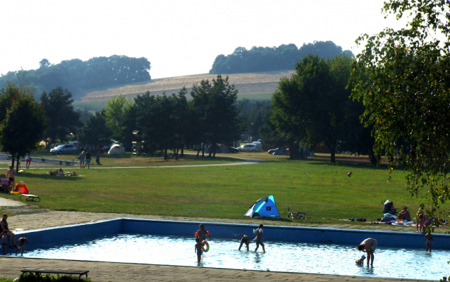 Hlučínské jezero: wakeboarding a vodní lyžování