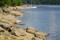 Na Orlíku zabil vodní skútr dívku v pramici Na Orlíku zabil vodní skútr dívku v pramici