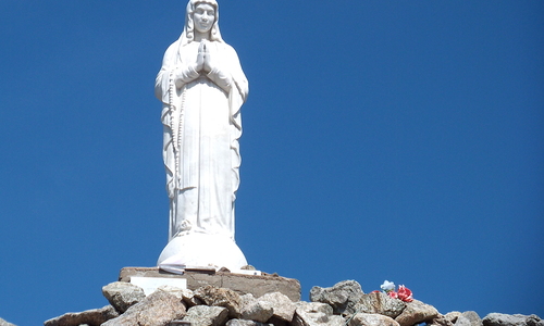 Velikonoce na Korsice: víra a kajak