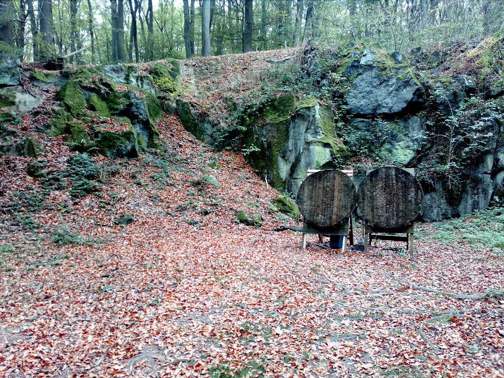 Historická střelnice pod hradem Eltz.