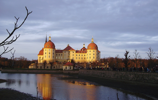 Moritzburg je Popelčin zámek