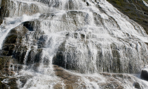 Teplý, nádherný, jedinečný Geiranger Teplý, nádherný, jedinečný Geiranger