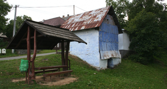 Dřevěný kostelíček v Hervartově stojí pět set let