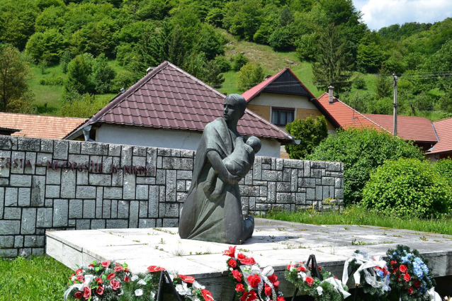 Masakr v Kľakovské dolině: Ostrý Grúň a Kľak