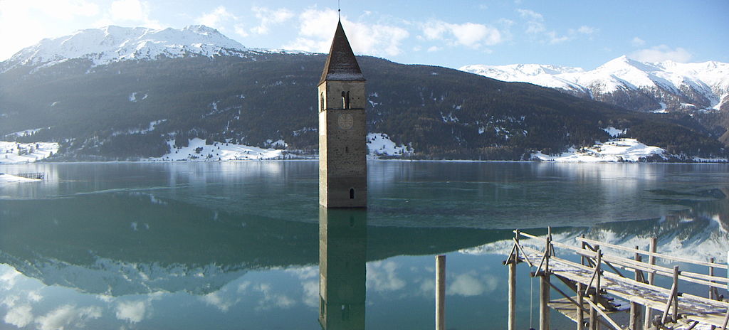 Lago di Resia, Val Venosta, Alto Adige, Italia