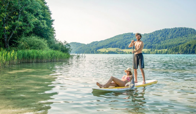 Tyrkysové jezero Fuschlsee je brána Solné komory