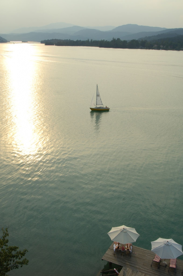 Romantické jezero Wörthersee