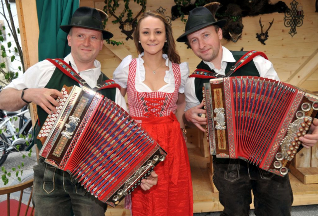 Sigrid & Marina zpívají u Wolfgangsee