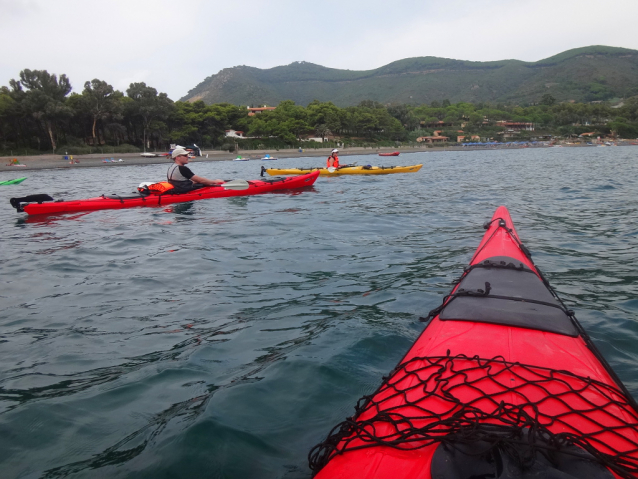 Elba - plujeme na mořském kajaku okolo ostrova