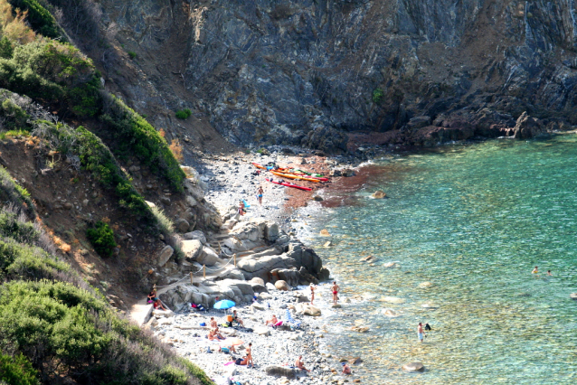 Elba na mořském kajaku: od pláže k pláži