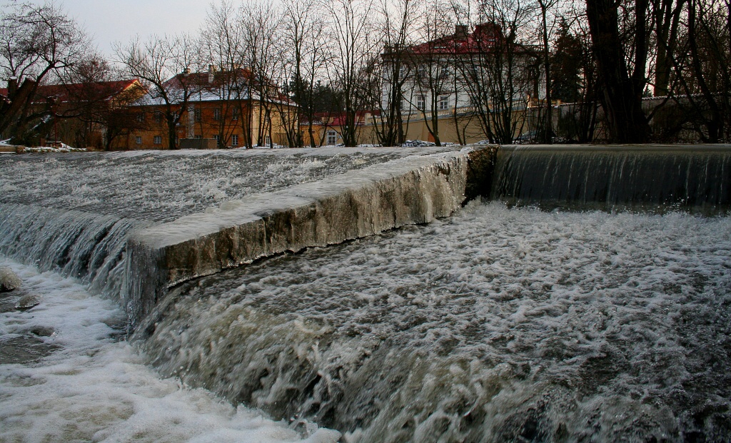 Botič, jez u Záběhlického zámečku 29.1.2011.