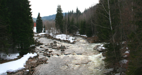 Krkonoše stále tečou