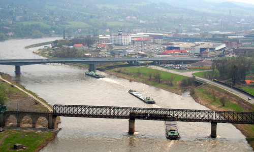 Dolní Labe teče pro vodáky Dolní Labe teče pro vodáky