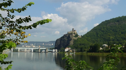 Masarykovo zdymadlo Střekov, poslední jez na Labi