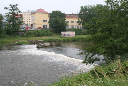 Pohádali se, spadli do Ohře a utopili se