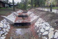 Ondřejovický potok byl spoután betonem a kamením Ondřejovický potok byl spoután betonem a kamením