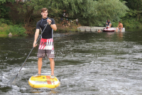 Vánoční dárky pro sportovní rodinu: paddleboard, wakeboard a pončo