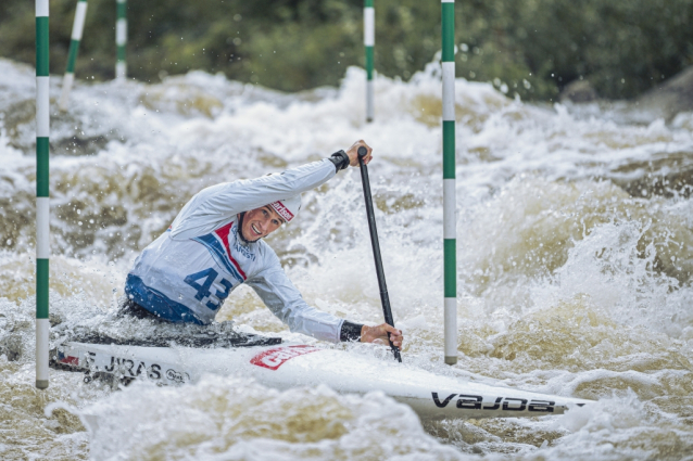Studené Lipno udělilo české tituly ve vodním slalomu