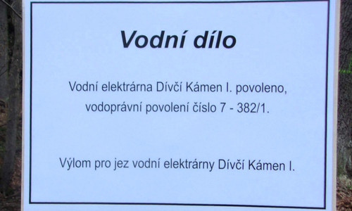 100 let stará licence umožňuje stavět vodní elektrárnu na Vltavě?