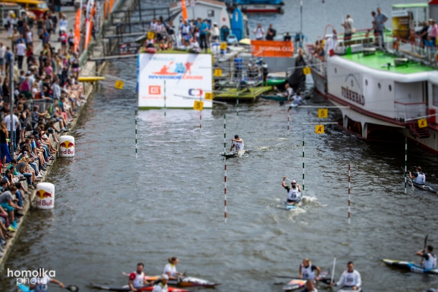 Prague Riverside Cross: Vodní slalom s biatlonem