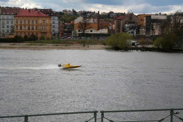 Tam, kde Botič ústí do Vltavy