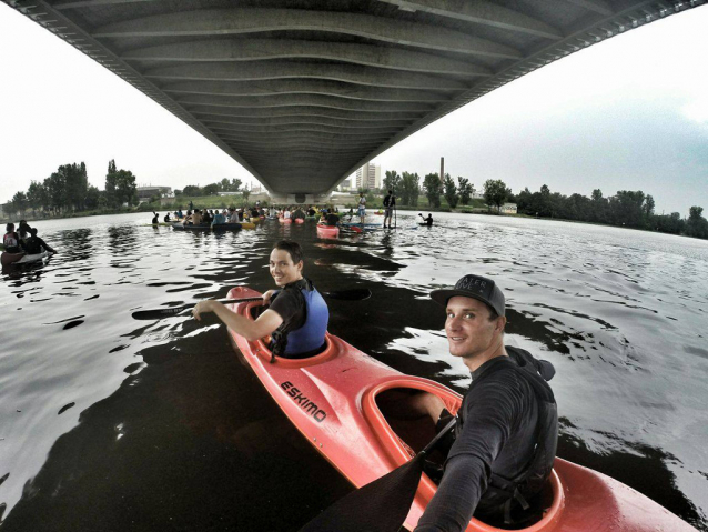 Prague Riverside Cross: Vodní slalom s biatlonem