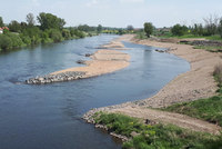 Dolní Vltava: pontonový most a balvanité výhony Dolní Vltava: pontonový most a balvanité výhony