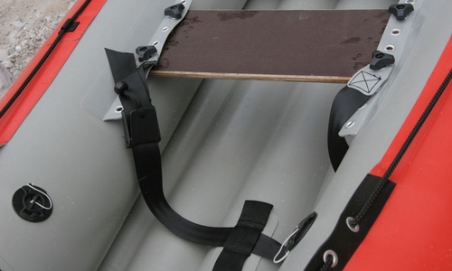 Gumotex sleduje ceny svých lodí Gumotex sleduje ceny svých lodí