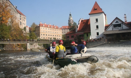 Říjnový závod na Vltavě