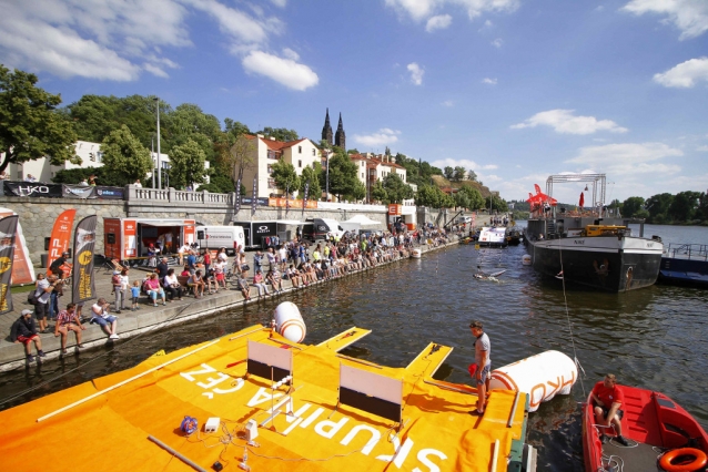 Riverside Cross: spojení vodního slalomu a biatlonu baví