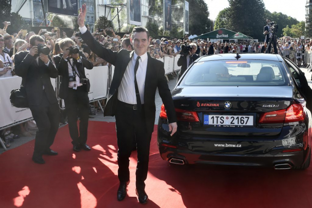 Celebrity v Karlových Varech se vezly BMW