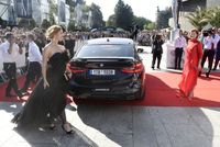 Celebrity v Karlových Varech se vezly BMW Celebrity v Karlových Varech se vezly BMW