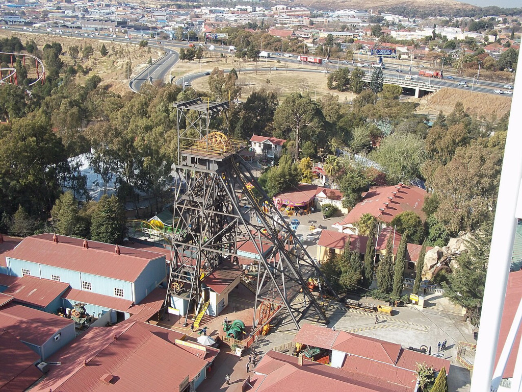 Starý důl na zlato Gold Reef City, Johannesburg, Jiřní Afrika.