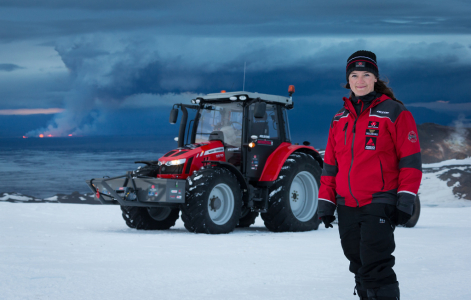 Manon Ossevoort Tractor Girl