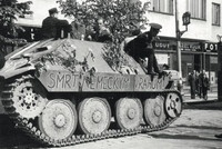 Stíhač tanků Hetzer je vidět v Praze Strašnicích Stíhač tanků Hetzer je vidět v Praze Strašnicích
