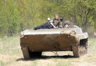 Jak kamarád Tom propil tank