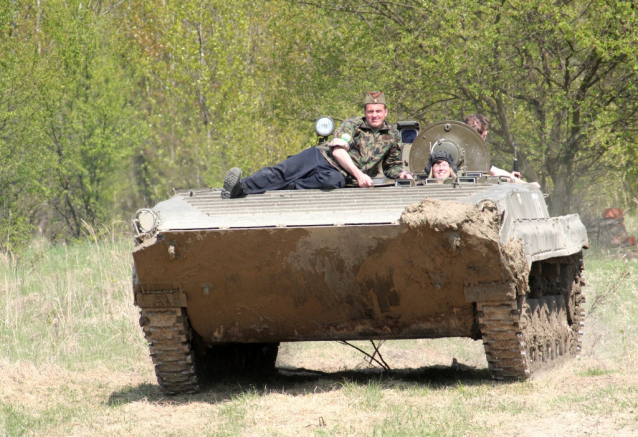 FOTOGALERIE Do tanku v tank!